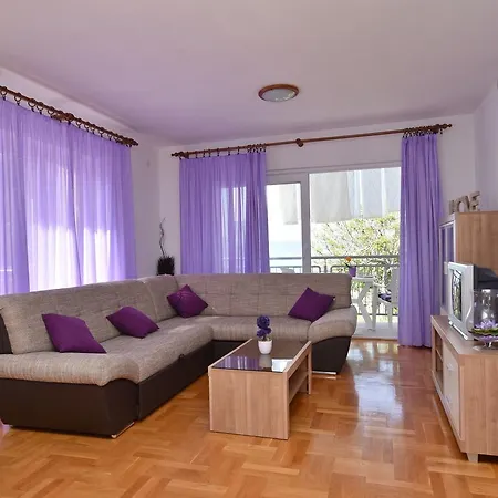 Apartment Angelina *